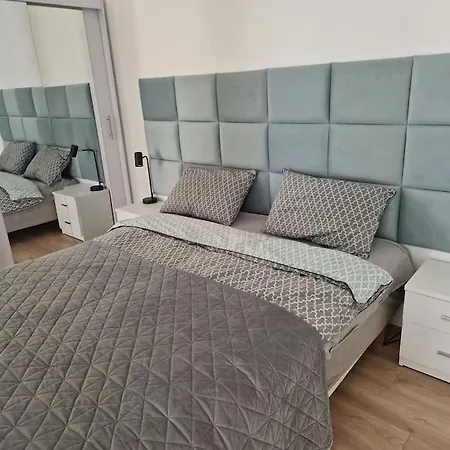 Yacht Club Summer Apartamento *